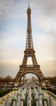 Naklejki eiffel tower in paris