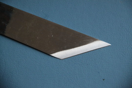 Sharp shoe maker polish blade 