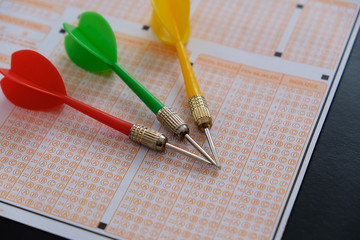 optical exam paper and dart, achieving the goal, 