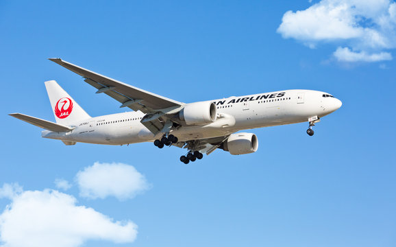 Chicago, USA - August 1, 2019: A Japan Airlines Boeing 787 Dreamliner aircraft landing at O'Hare International Airport.