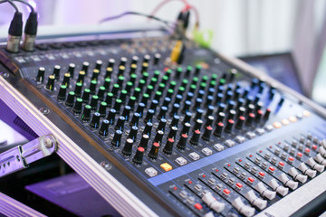 audio mixer used by professionals to get high quality sound.