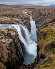 Obraz premium the stunning view along the waterfall circle hike in Laugarfell iceland