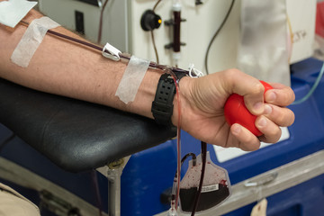 Squeezing for Platelet Production