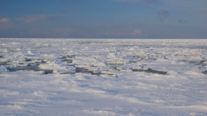 Fototapeta na wymiar Drift Ice in the sea of OKhotsk, Hokkaido in Japan　北海道流氷