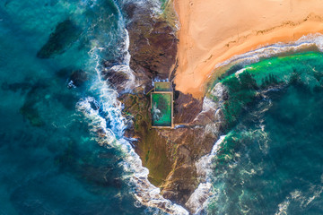 Aerial view of Sydneys Northern Beaches - obrazy, fototapety, plakaty