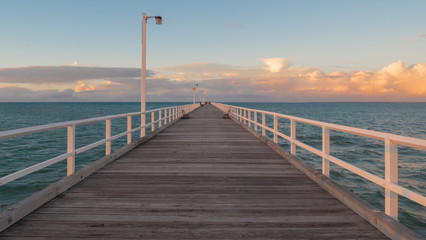 Obraz premium Pier at Sunset