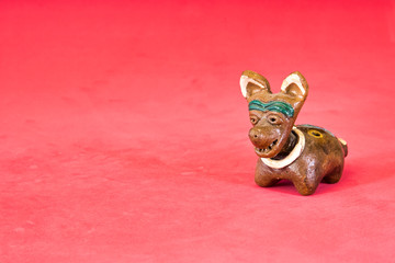 Pre-Hispanic instrument of Mexico, Tlapitzalli: mud flute, dog-shaped (xoloitzcuintle)