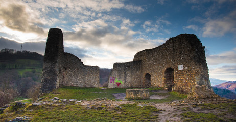 Burgruine Schneeberg oberhalb von reiburg