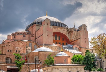 Fototapeta na wymiar Hagia Sophia museum in Istanbul, Turkey