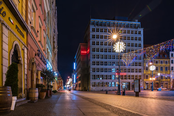 Fototapeta na wymiar The historic capital of Lower Silesia, the city of Wroclaw on January night.