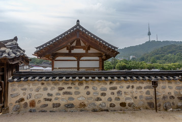 Obraz premium Korea Old House at Namsangol Hanok Village in Seoul South Korea.