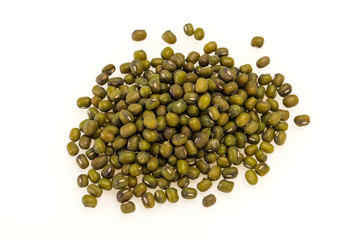 Dry raw beans mung for cooking