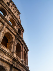 Obraz premium Colosseum before sunset