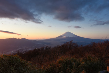 Fototapeta premium Fuji mountain sunset from Hakone, Japan
