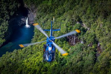 Secours en montagne en hélicoptère EC145