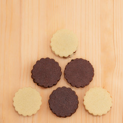 two colors sandwich biscuits, brown and white