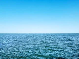 Obraz premium Full Frame Background of Blue Sea with Horizon