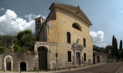 Fototapeta na wymiar Chiesa della Fontana, a church in Malcesine, Lake Garda
