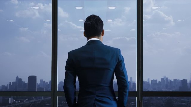 Executive with vision will lead the organization to sustainable.