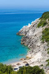 Petite crique sur la côte albanaise