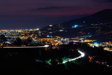 Fototapeta premium ciudad luces de noche 