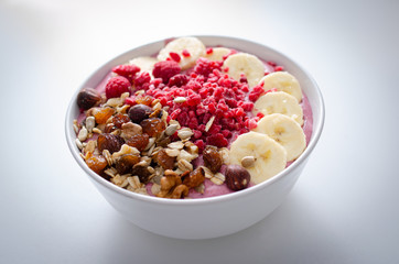MUESLI IN THE WHITE BOWL