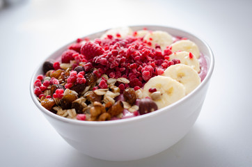 MUESLI IN THE WHITE BOWL