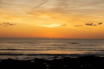 Fototapeta premium Coucher de soleil sur l'océan atlantique
