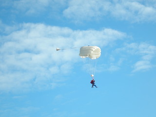 tandem parachute