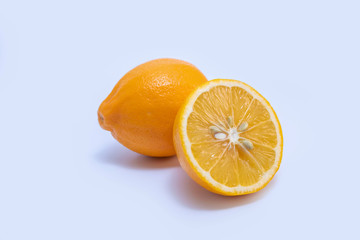 Photo sliced lemon on a white background