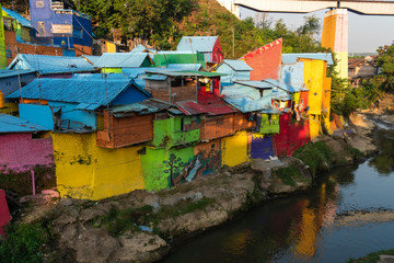 Fototapeta na wymiar The small colorful town of Alun Malang 