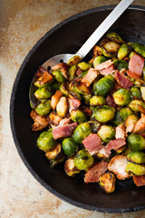 rustic pan roasted brussels sprouts with bacon