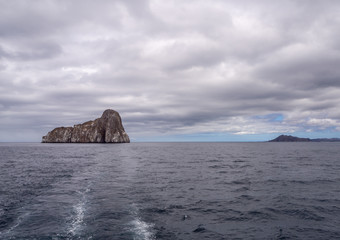 Fototapeta na wymiar Kicker Rock, Galapagos