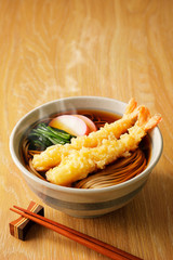 天ぷら蕎麦　Shrimp tempura soba