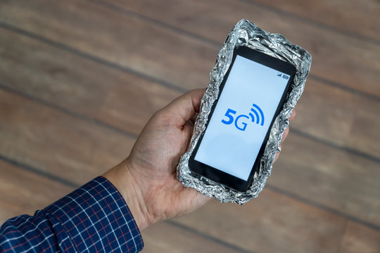 5g smartphone with aluminum foil case