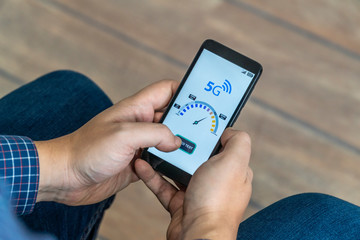 5g network speedtest performed on a mobile phone