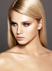 fashion model with bright make-up and straight hair. Smoky eyes  - 315009378