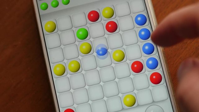 playing line, lines game on phone, ball, balls, puzzle game mobile