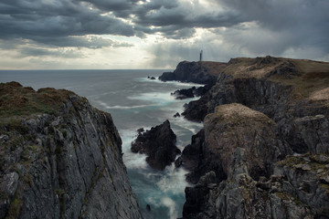 Obraz premium Acantilados de Valdoviño y faro de Meiras