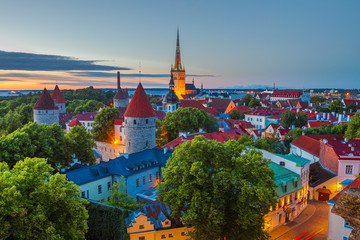 Obraz premium Panoramic aerial view of Tallinn old city center. Estonia. Summer late evening.