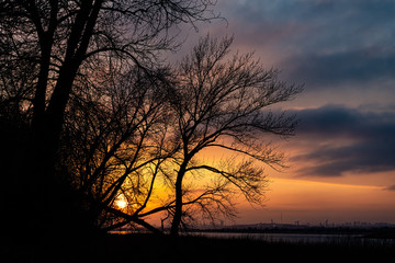 Fototapeta premium autumn sunset on the Volga near Volgograd