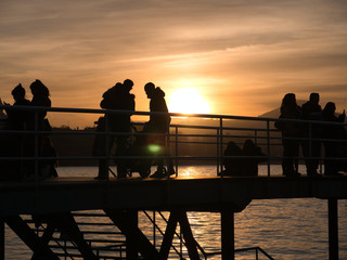 Fototapeta na wymiar Puesta de sol bahía de Donostia
