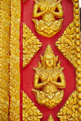 Travelling Laos, temple gold decoration 