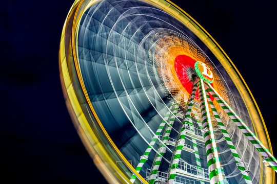 Riesenrad Cranger Kirmes bei Nacht