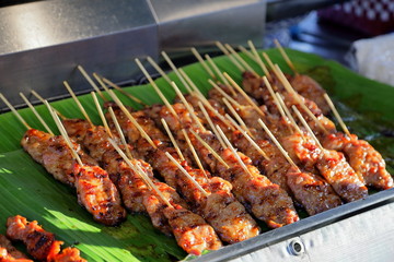 東南アジア、タイの屋台の串焼きの店