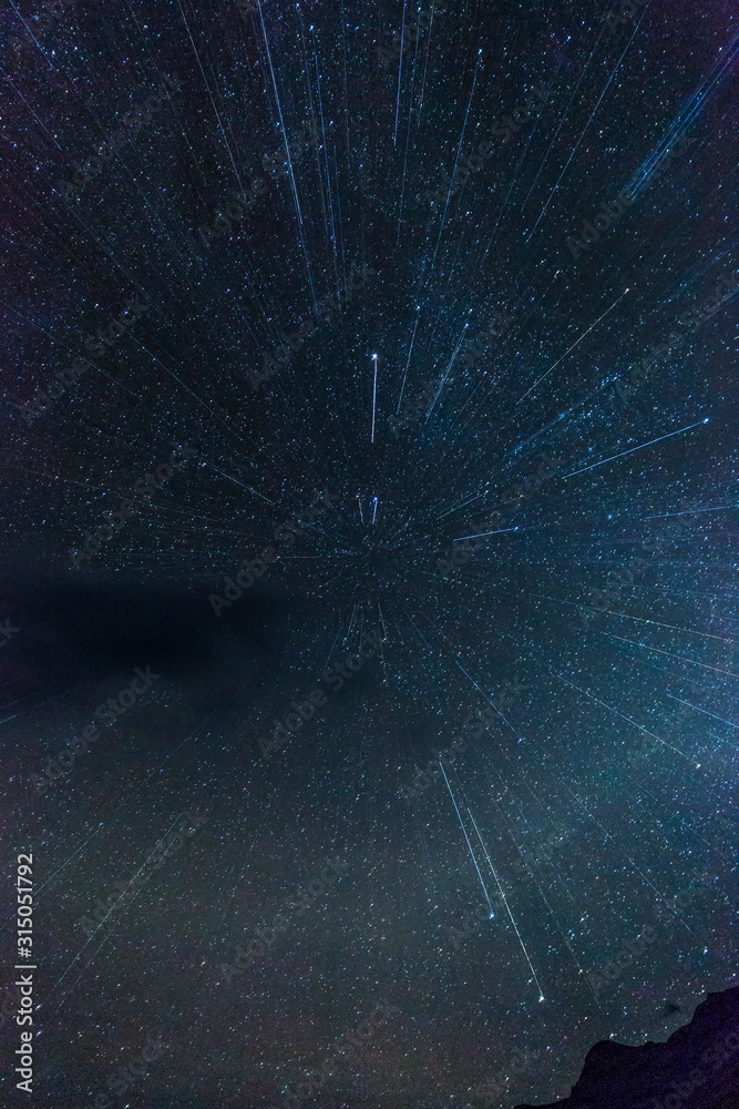 Wall mural star burst above mountains near sarchu, india