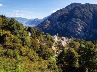 Fototapeta na wymiar Landscape of the mountains around Levico Terme