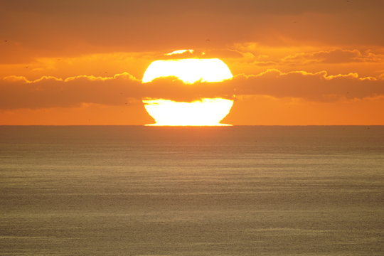 amanecer sobre mar mediterraneo malaga andalucia espa&ntilde;a