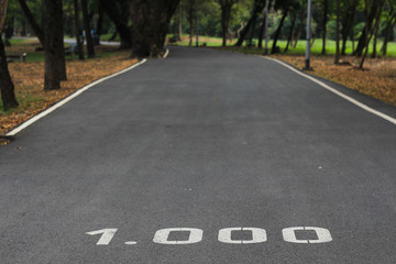 1 kilometer The number of running routes on the ground in the park.