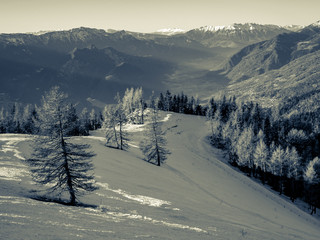 Blanco y negro, silhouette con paisaje, lunda